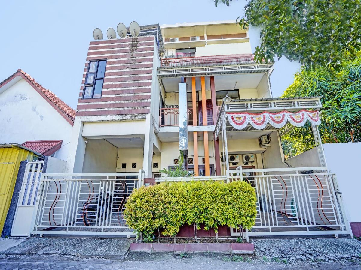 Hotel Oyo 91587 Griya Buah De5 Syariah Sidoarjo Exterior foto
